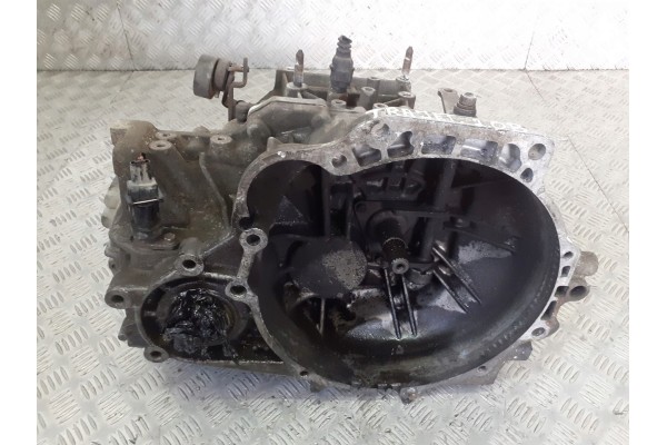 GEARBOX HYUNDAI TRAJET 2 0 16V