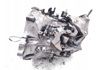Ford Mondeo Manual 6 speed gearbox 2 0 TDCi Diesel TIGA1 2018 Engine type diesel