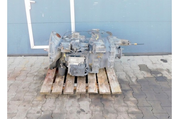MAN TGX LIFT 2018r EURO 6 GEARBOX AUTOMATIC SCANIA WITH SELECTOR Car type buses