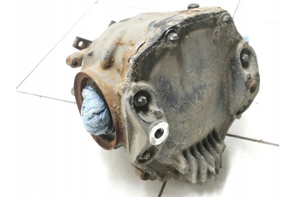 2005 Mercedes Benz E W211 Rear differential A2303511808 Part manufacturer Mercedes Benz OE