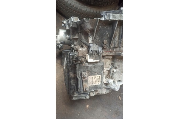 Volvo XC60 08 automatic gearbox 2 0 D p1285057 damaged Transmission type automatic