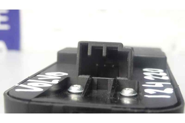 30773208 MANDO ELEVALUNAS DELANTERO IZQUIERDO VOLVO C30