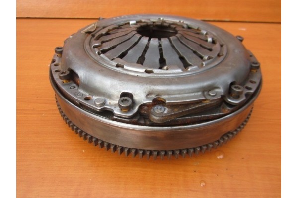 Caja de rodillo de embrague 14 cortador para OPEL CORSA D, ASTRA IV J,