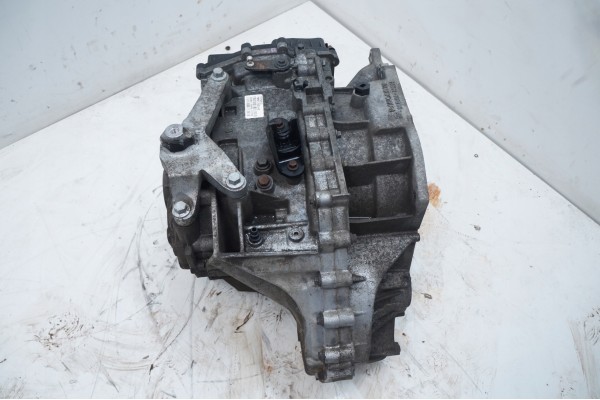 VOLVO S40 II V50 C70 II 2 0D POWERSHIFT TRANSMISSION 7M5R7000HD 31259515 Transmission type automatic