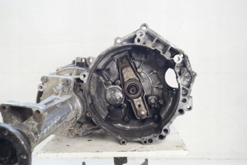 VW VOLKSWAGEN T4 MANUAL TRANSMISSION 1 9 TDI CRN Car type passenger cars
