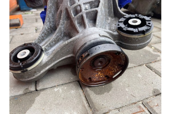 JAGUAR HK83 4A213 F PACE X761 BRIDGE REAR DIFFERENTIAL Installation side multipurpose