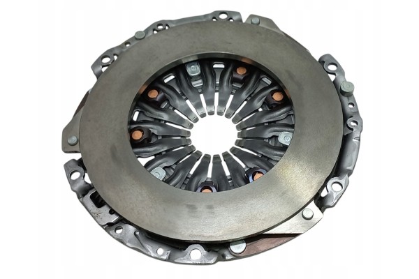 GIULIETTA FIAT 500L BRAVO DOBLO FREEMONT LINEA PUNTO DELTA COMBO CLUTCH Part manufacturer Valeo