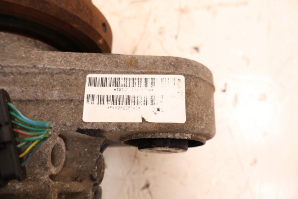 Puente del diferencial trasero Jeep Grand Cherokee WK2 3.0 CRD 6809235