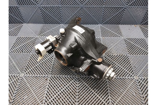 Rear differential BMW XM 33108875640 Catalog number of the part 33108875640