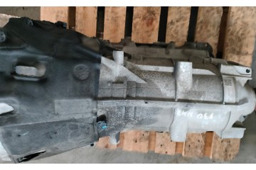 BMW F30 N47 AUTOMATIC TRANSMISSION 7647340