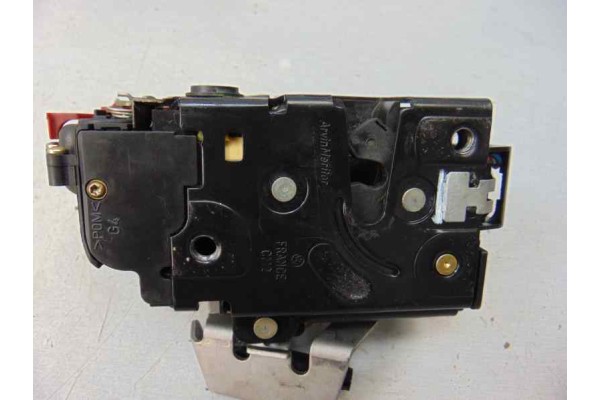 8E0839015C  CERRADURA PUERTA TRASERA IZQUIERDA AUDI A4 AVANT (8E) 2.5 TDI (120kW) 2003 8E0839015C 176327 AUDI - 8