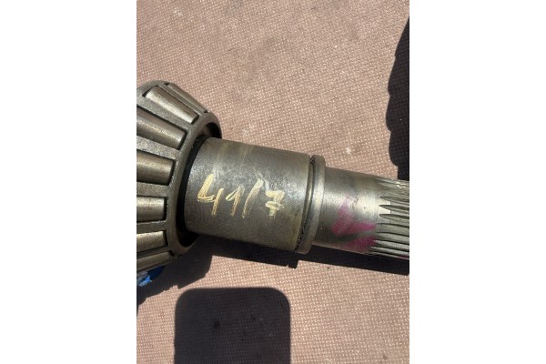 DIFFERENTIAL WHEEL ROLLER RENAULT MASCOTT 7x41 41 7 BRIDGE DIFFERENT 98 07year 6 5tons Catalog number of the part 7 41
