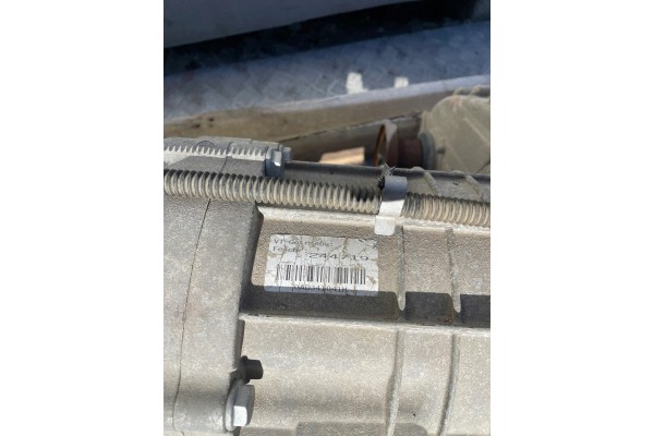 PORSCHE CAYENNE GTS LIFT 4 8 ORG Transmission type not specified