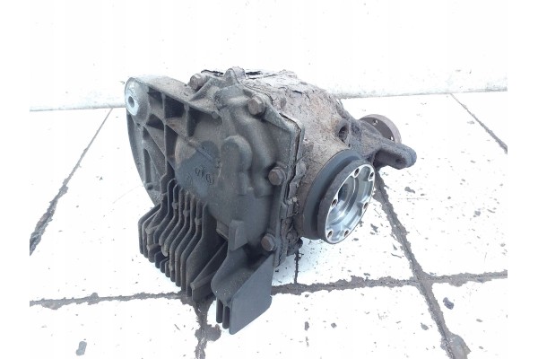 2009 BMW 7 E65 E66 Rear differential 7532049 Part manufacturer BMW OE