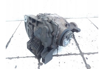 2009 BMW 7 E65 E66 Rear differential 7532049 Part manufacturer BMW OE