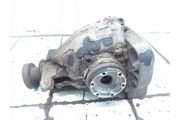 2009 BMW 7 E65 E66 Rear differential 7532049 Catalog number of the part 7532049