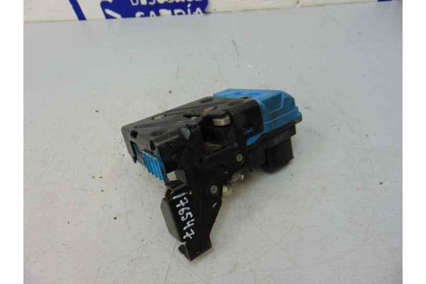 30634614  CERRADURA PUERTA DELANTERA IZQUIERDA VOLVO V70 FAMILIAR D 5 Tracción total 2003 30634614 176547 VOLVO - 2