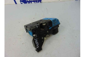 30634614  CERRADURA PUERTA DELANTERA IZQUIERDA VOLVO V70 FAMILIAR D 5 Tracción total 2003 30634614 176547 VOLVO - 2