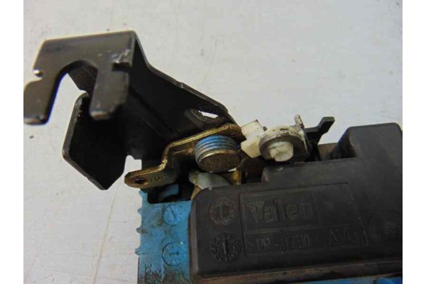 30634614  CERRADURA PUERTA DELANTERA IZQUIERDA VOLVO V70 FAMILIAR D 5 Tracción total 2003 30634614 176547 VOLVO - 3