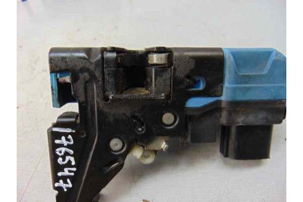 30634614  CERRADURA PUERTA DELANTERA IZQUIERDA VOLVO V70 FAMILIAR D 5 Tracción total 2003 30634614 176547 VOLVO - 7