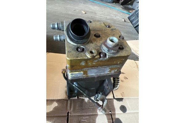 Mercedes Atego EURO 6 air compressor OM934LA Catalog number of the part A0021304415