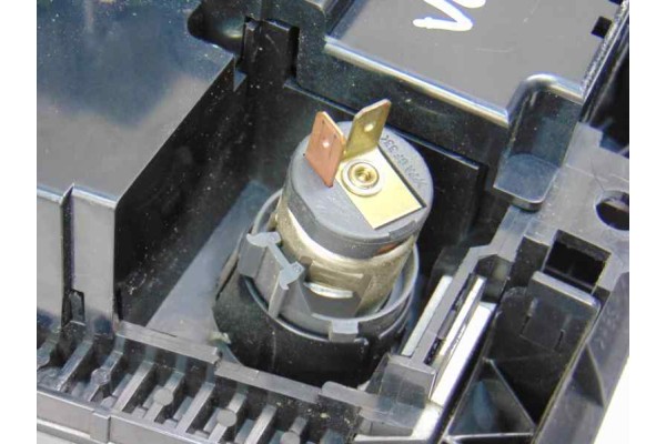 8691879 MANDO CALEFACCION / AIRE ACONDICIONADO VOLVO V70 FAMILIAR D 5 Tracción total 2003 8691879 176556 VOLVO - 3