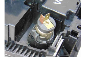 8691879 MANDO CALEFACCION / AIRE ACONDICIONADO VOLVO V70 FAMILIAR D 5 Tracción total 2003 8691879 176556 VOLVO - 3