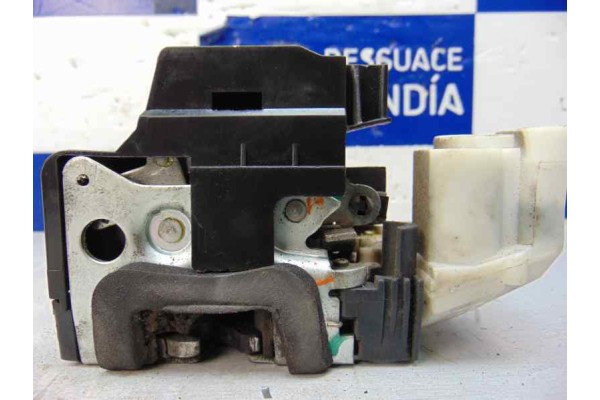 6 PIN CERRADURA PUERTA DELANTERA IZQUIERDA FIAT I DOBLÒ (223) CARGO 1.9 JTD SX Furg. Panorama 2007 6 PIN 177094 FIAT - 2