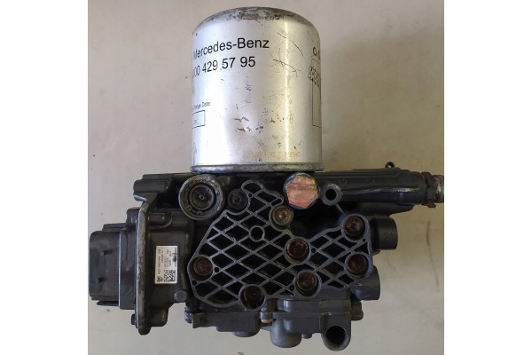 Base de Válvula Deshumidificadora Mercedes Actros MP4 0014460464