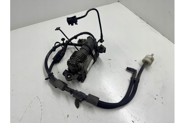 AIR SUSPENSION COMPRESSOR JEEP GRAND CHEROKEE WK2 68204730AF Part manufacturer Jeep OE