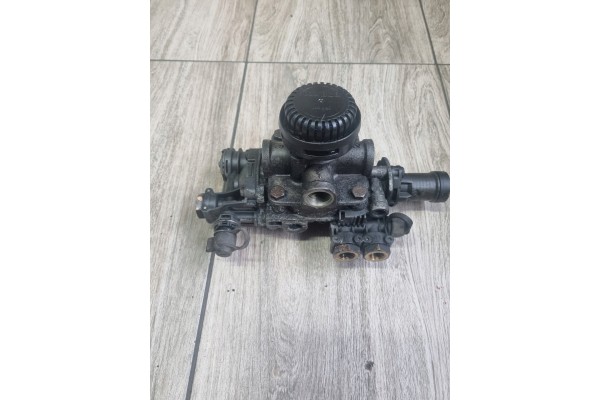 BRAKE FORCE CORRECTOR VALVE VOLVO FL 6 00 06 ORIGINAL