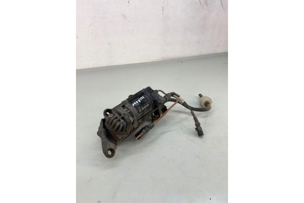 Suspension compressor AUDI 4G0616005C 3 0L diesel 150kW 2013