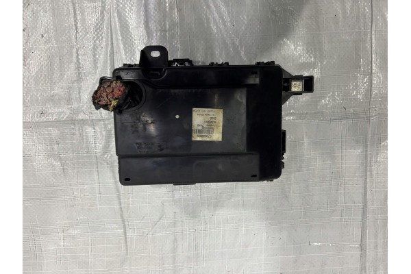 MASERATI LEVANTE FUSE BOX HOUSING 670033325 Car type 4x4 SUV