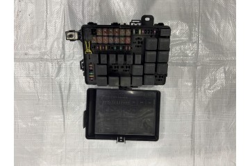 Caja de Fusibles Maserati Levante 670033325