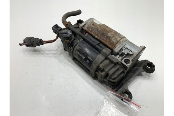 SUSPENSION COMPRESSOR 4H0616005C Part manufacturer OEM