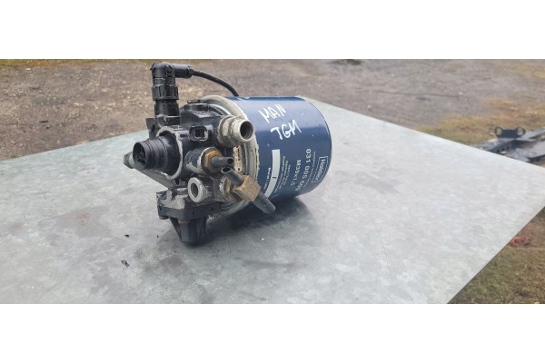 DEHUMIDIFIER MAN TGM 81 52102 6371 WABCO 4324101350 Catalog number of the part 2524545885555