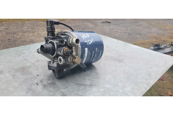 DEHUMIDIFIER MAN TGM 81 52102 6371 WABCO 4324101350 Part manufacturer MAN OE