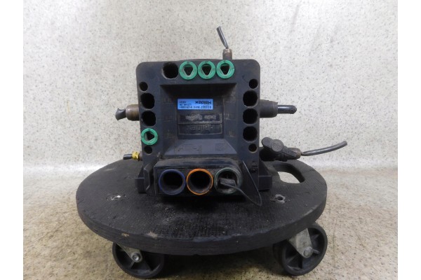 033807 B413 812012001 VALVE EBS HALDEX SEMITRAILER RENAULT MAGNUM DXI Catalog number of the part 033807 B413 812012001