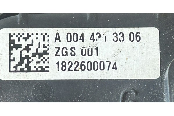 BRAKE VALVE MERCEDES ACTROS MP4 A0044313306 WABCO 4800030500 Part manufacturer Mercedes Benz OE