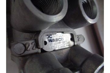 BRAKE VALVE MERCEDES ACTROS ATEGO MP4 A0044314406 BRAKE VALVE K014773 Car type trucks cargo vans