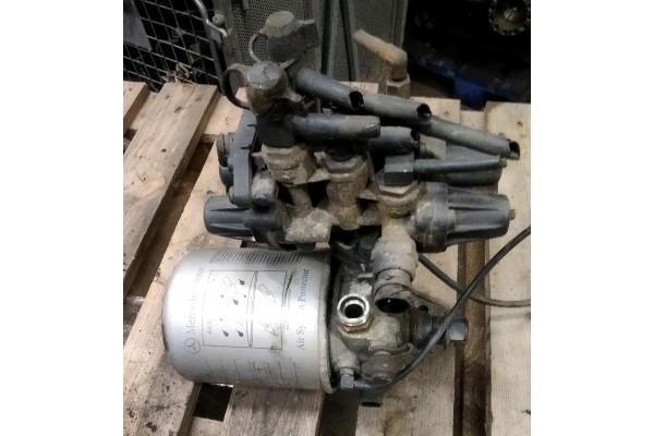 DEHUMIDIFIER AIR VALVE MERCEDES ACTROS Catalog number of the part A0004295695