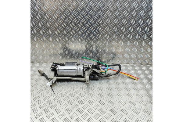 SUSPENSION COMPRESSOR AUDI Q7 4L 7L0616879 35651431 3 0L 180kw 2014