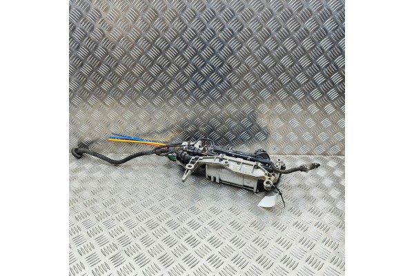 SUSPENSION COMPRESSOR AUDI Q7 4L 7L0616879 35651431 3 0L 180kw 2014 Part manufacturer Audi OE