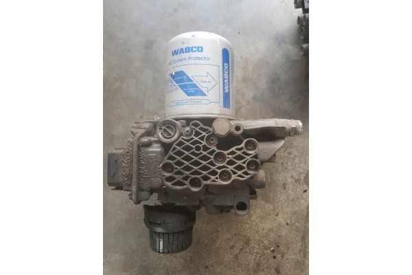 MERCEDES ACTROS MP4 VALVE BASE DEHUMIDIFIER