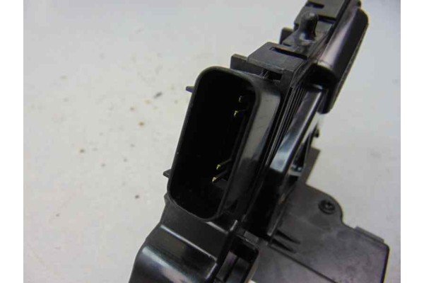 71310-35001 CERRADURA PUERTA TRASERA IZQUIERDA SSANGYONG TIVOLI Limited 4x2 2017 71310-35001 177934 SSANGYONG - 4