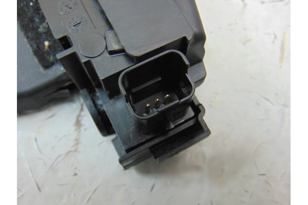 3 PIN CERRADURA MALETERO / PORTON CITROEN C4 CACTUS Feel 2014 3 PIN 179035 CITROEN - 2