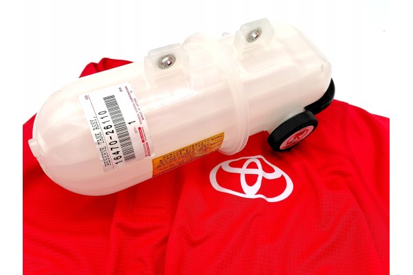 1647026110 NEW ORIGINAL LEXUS EXPANSION TANK IS220D 2 2D 05