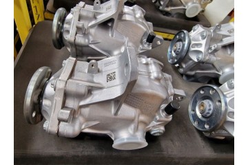 Differential bridge Mercedes C class W205 A2053303707 New original Catalog number of the part A2053303707 DWP3033424OE
