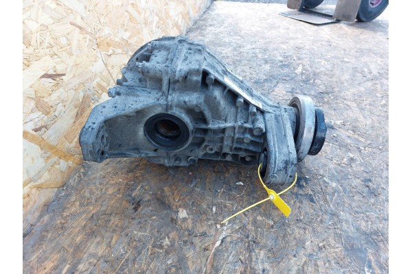 BRIDGE REAR JEEP GRAND CHEROKEE WK2 10 16 3 0 CRD 3 45 P68184735AA Catalog number of the part P68184735AA
