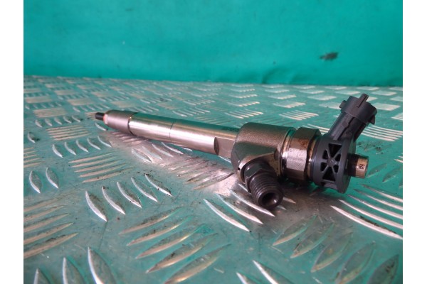 BOSCH 0 445 110 954 Injection nozzle Car type trucks cargo vans passenger cars